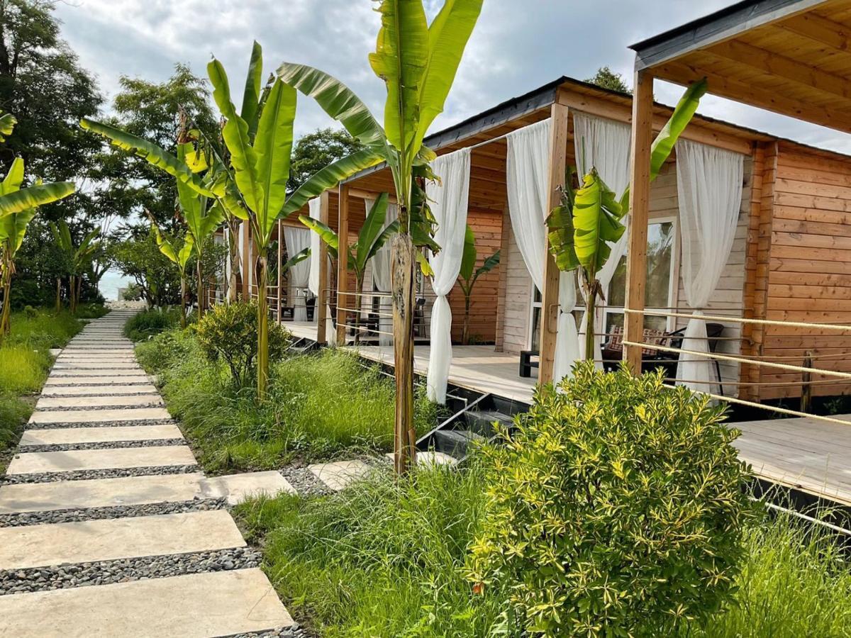 סוקהום Aqua Palm Resort מראה חיצוני תמונה